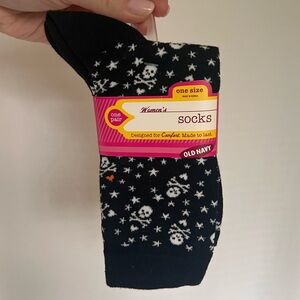 Old Navy Black and White Skull Casual Socks